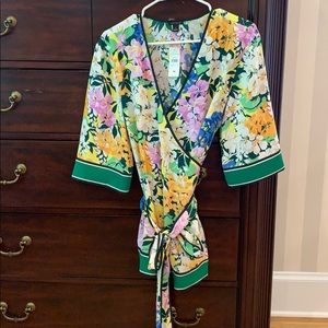 COPY - NWT Ann Taylor Wrap Top